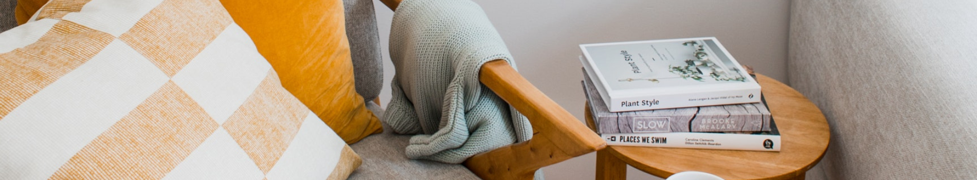 Decorative Pillows & Throws