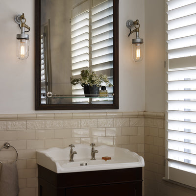 Well Glass Wall Light