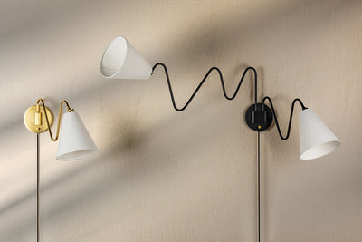 Onda Plug-In Wall Sconce