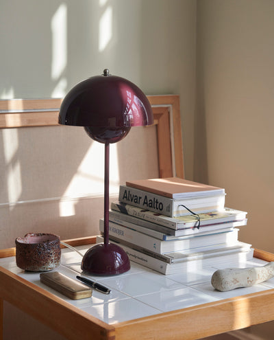 Flowerpot VP3 Table Lamp