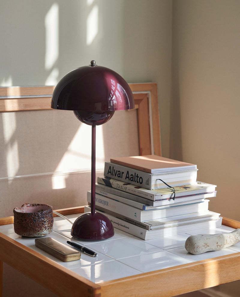 Flowerpot VP3 Table Lamp