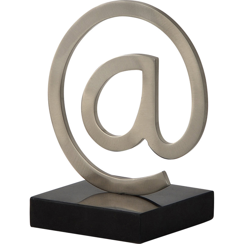 Att Statue