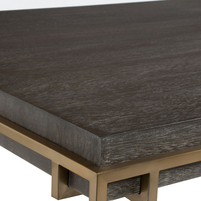 Surround Table