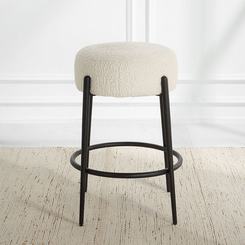 Arles Stool