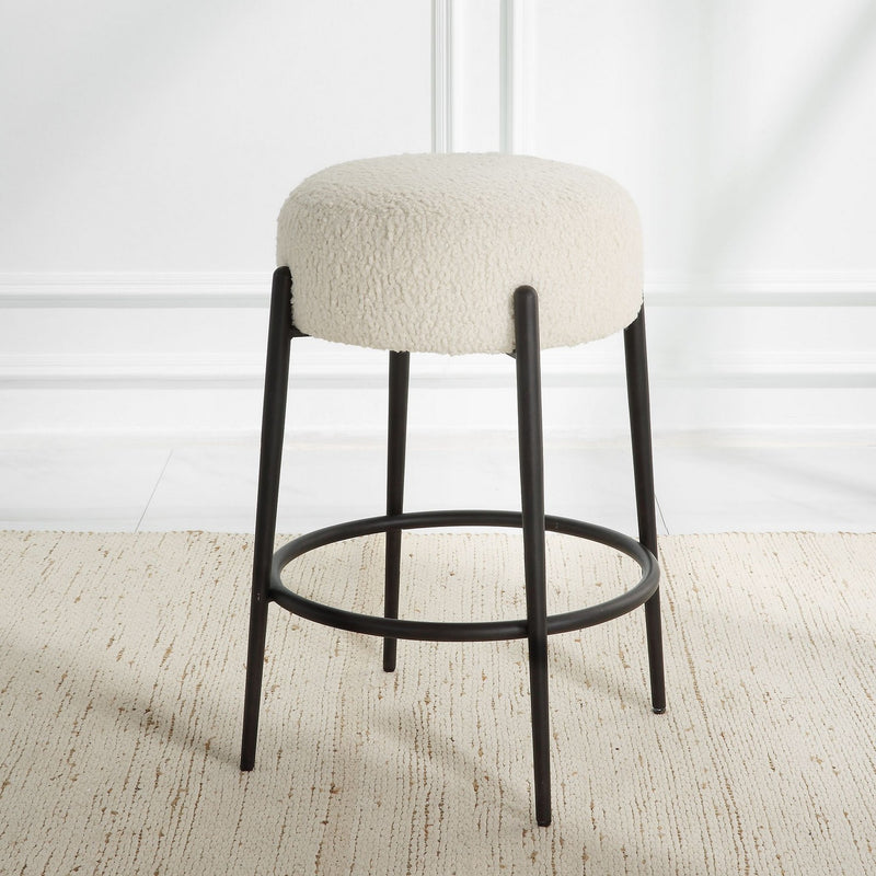Arles Stool