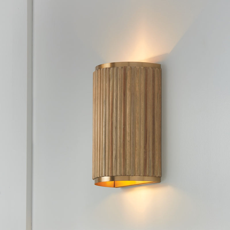 Donovan Sconce