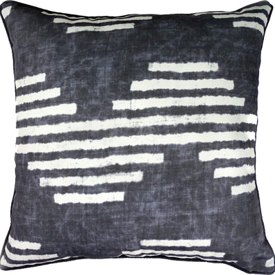Renwil - PWFLO1008 - Pillow - Gilford - Dark Blue/ White