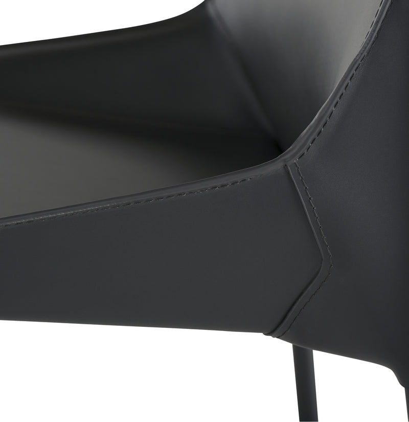 Delphine Chair